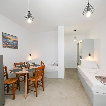 Aesthetic View Apartments Arnados Esterno foto