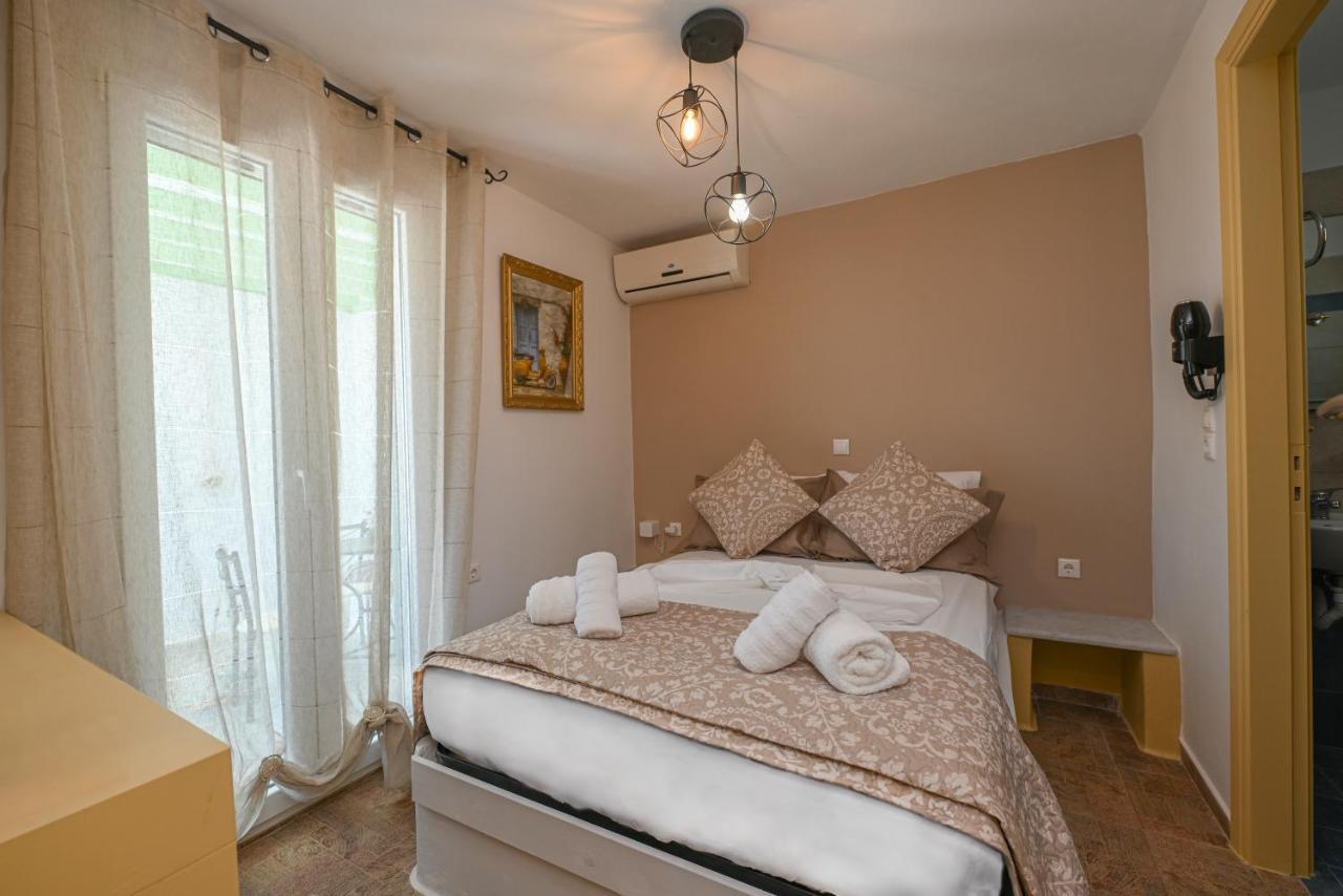 Aesthetic View Apartments Arnados Esterno foto